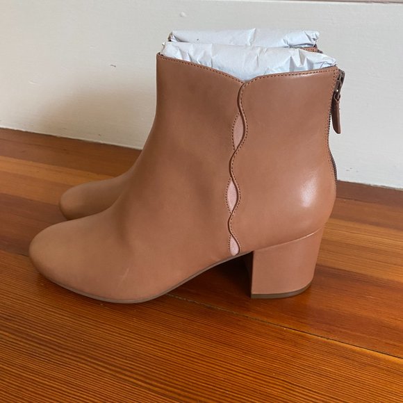 Cole Haan Camel Booties, NWT, size 8.5 - Picture 3 of 5